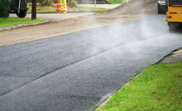 Best Driveway Paving Contractor  in Humboldt, KS